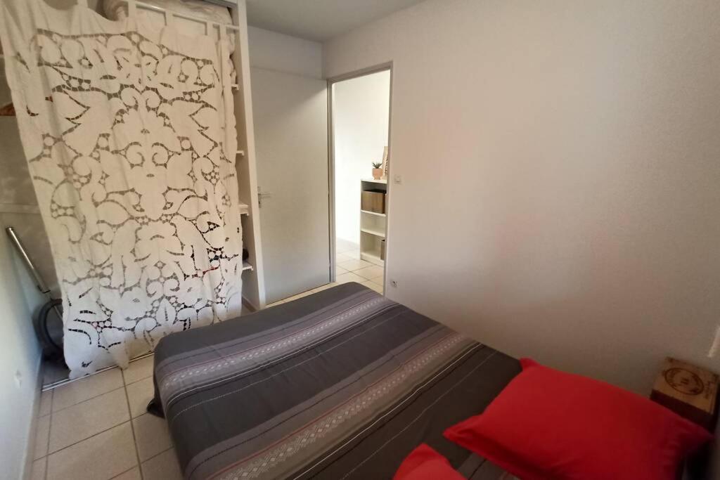 Apartment F2 Proche Des Criques Et Thalasso *